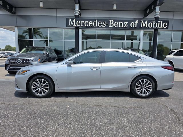 2022 Lexus ES