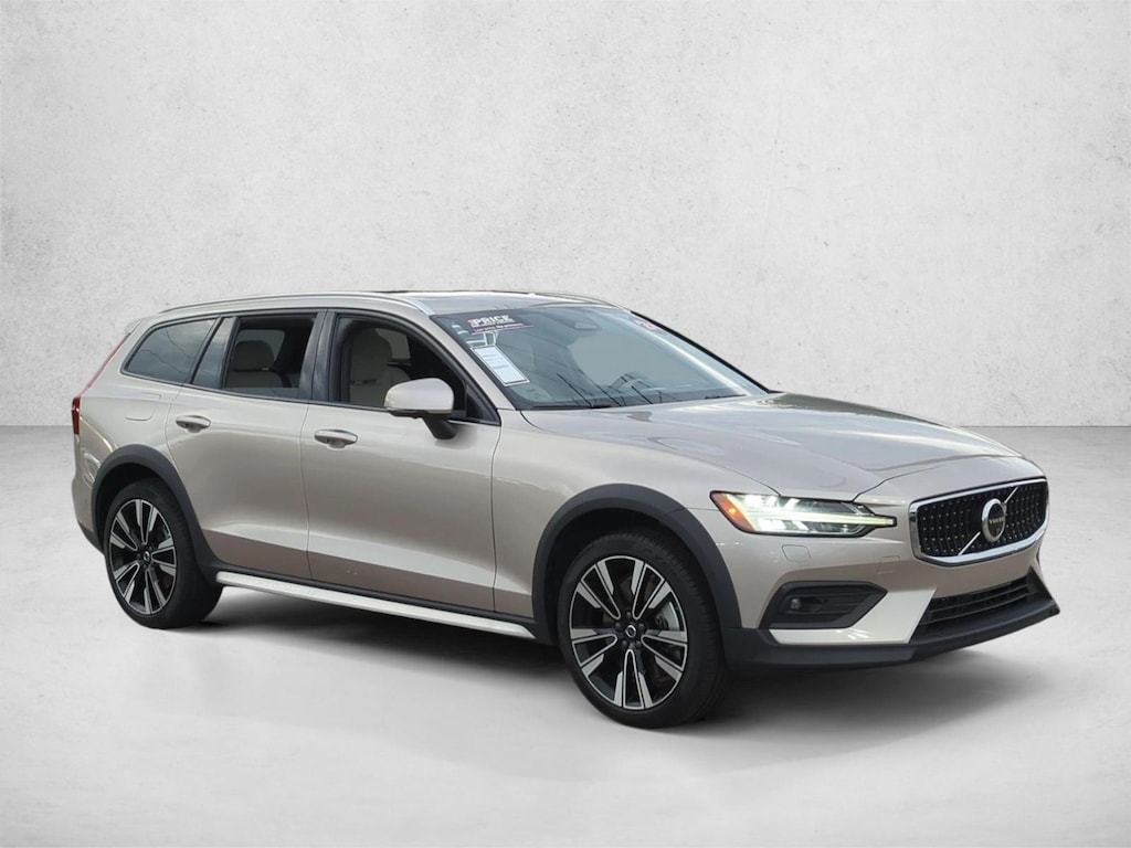 Used 2024 Volvo V60 B5 Ultimate Wagon