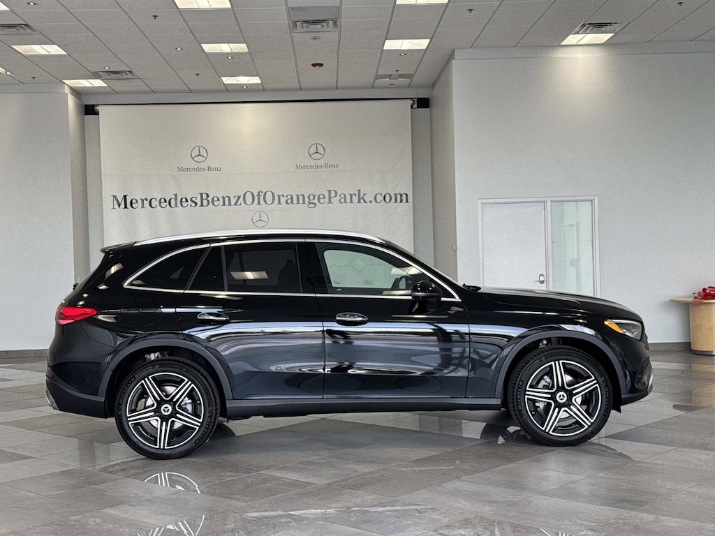 New 2027 Mercedes-Benz GLC 300 4MATIC SUV