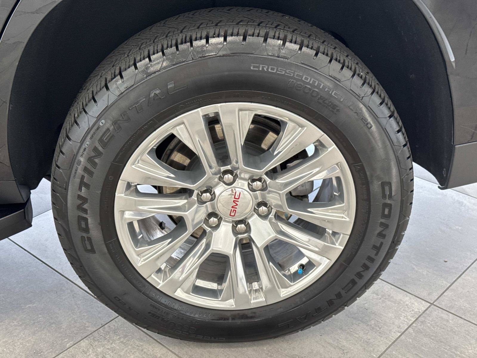 2025 GMC Yukon Denali - Photo 9