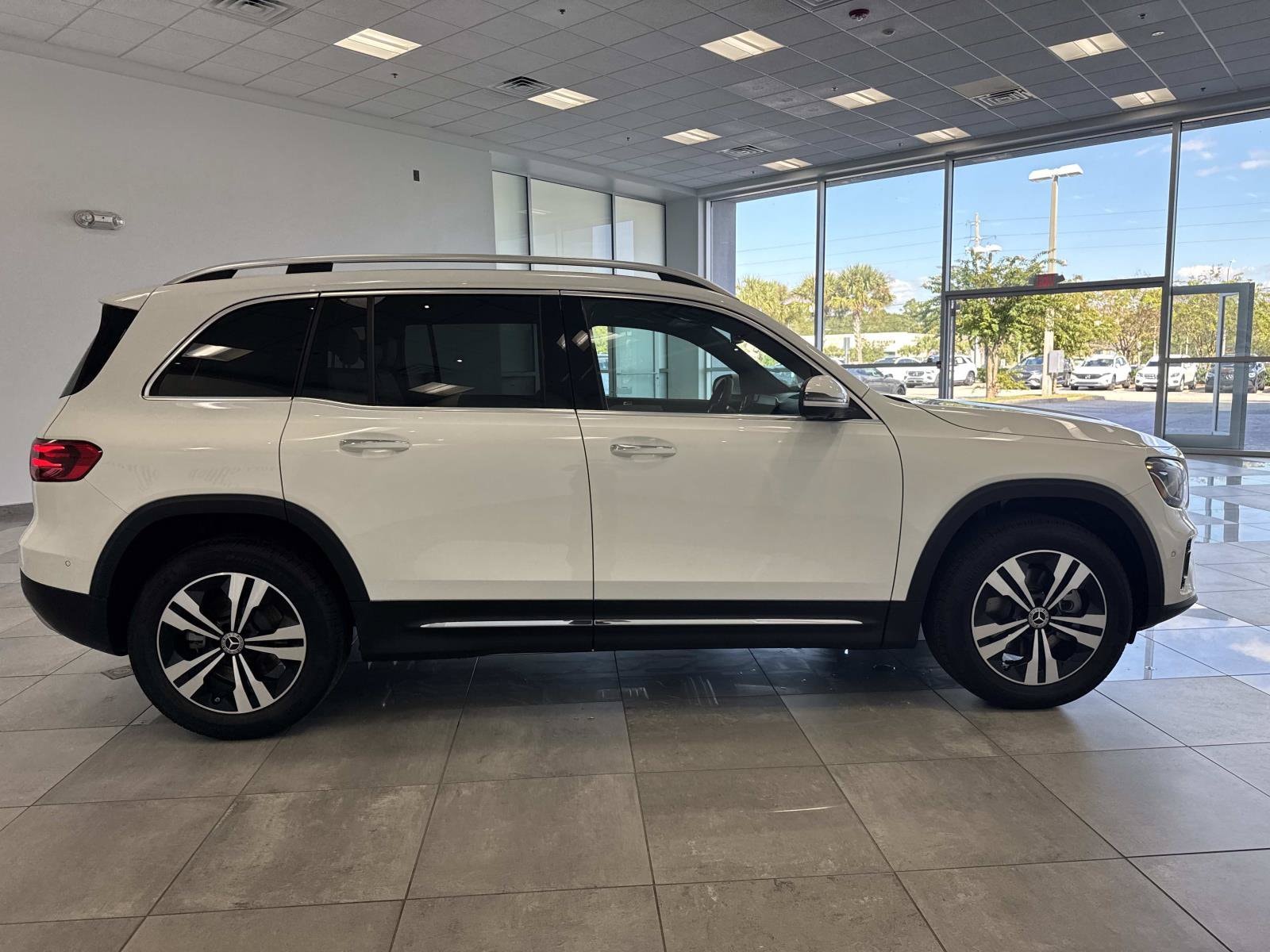 2026 Mercedes-Benz GLB GLB 250 - Photo 4