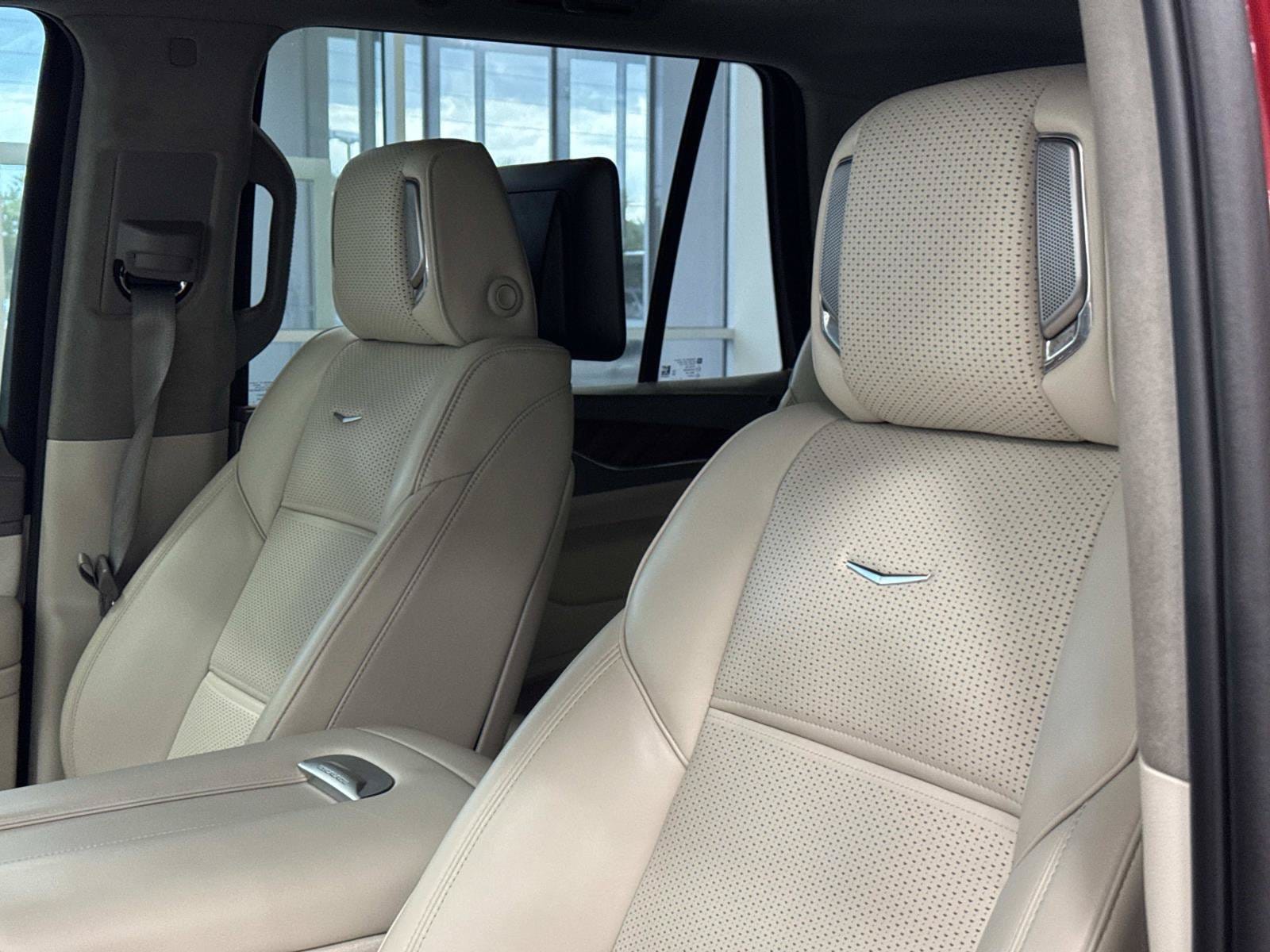 2024 Cadillac Escalade Sport Platinum - Photo 13