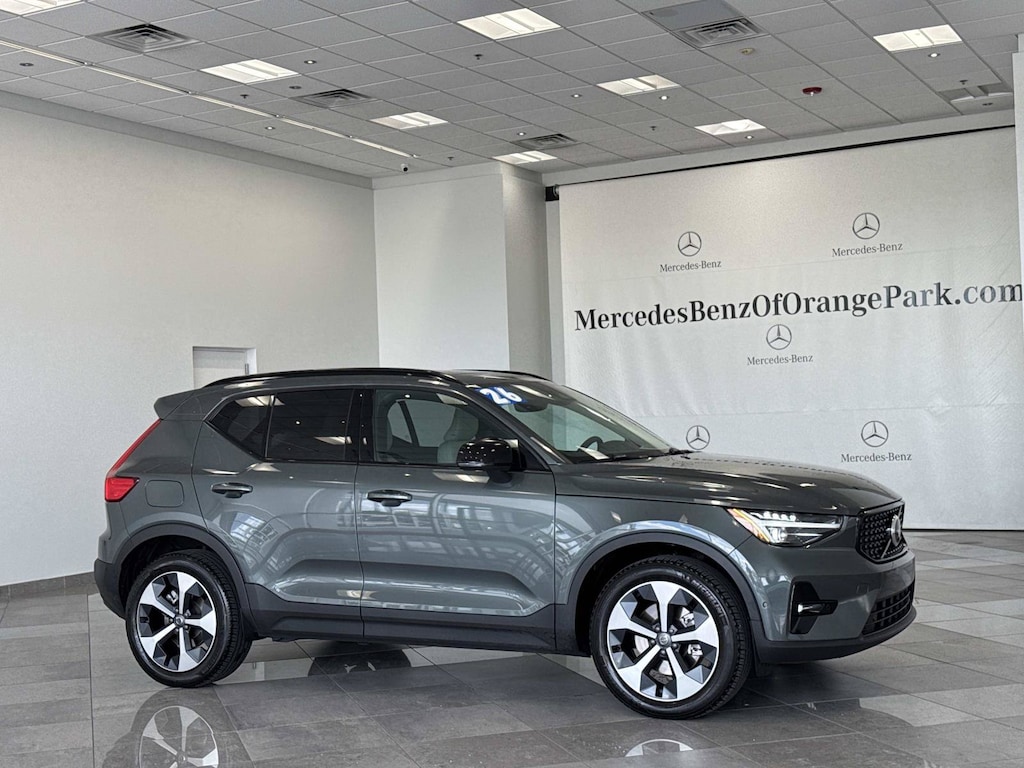 Used 2026 Volvo XC40 B5 Plus SUV
