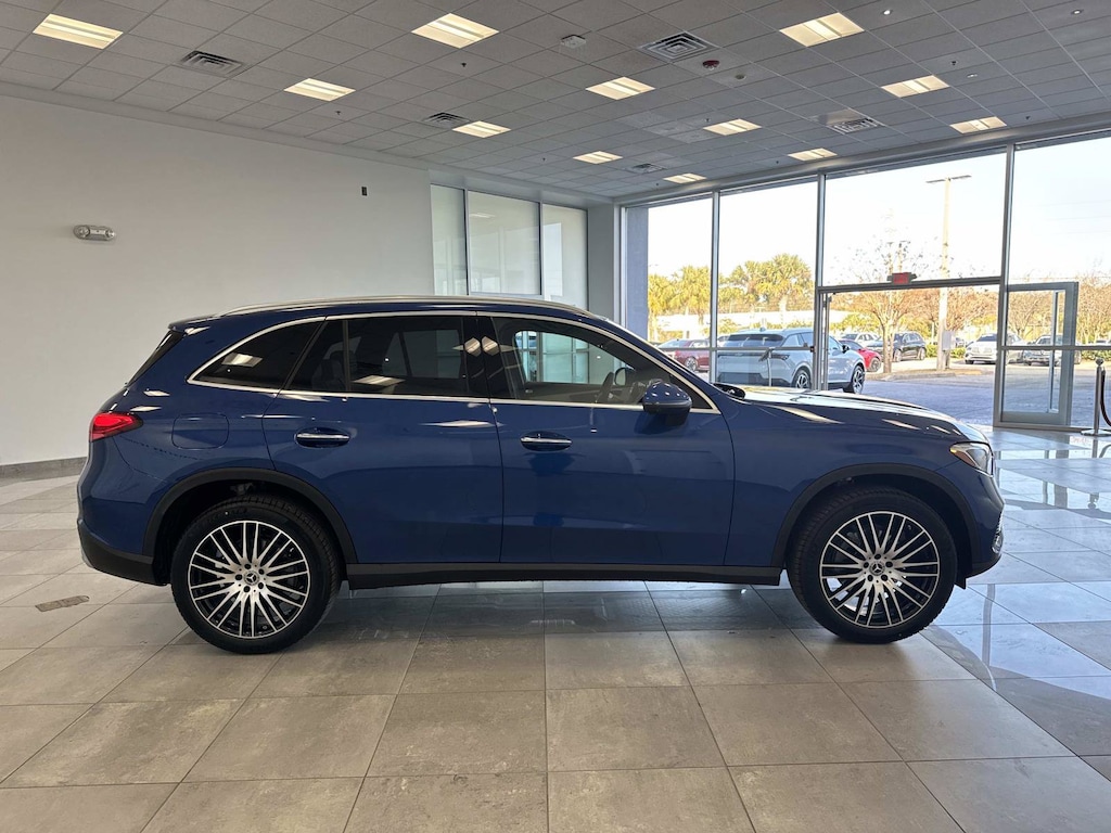 New 2026 Mercedes-Benz GLC 300 SUV