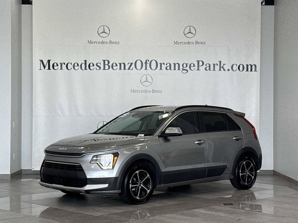 Used 2023 Kia Niro EX SUV