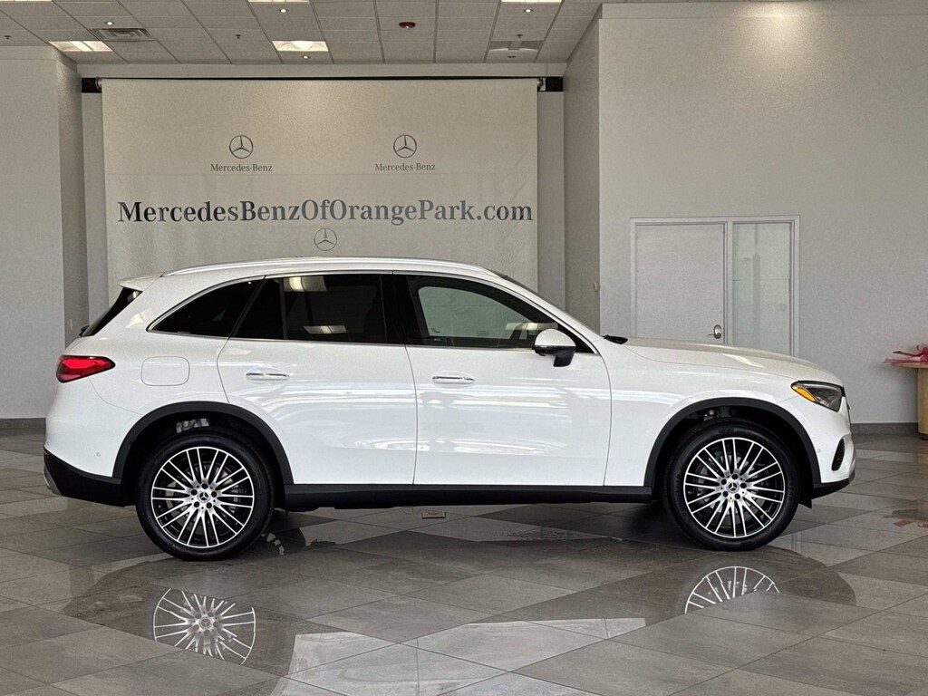 New 2026 Mercedes-Benz GLC 300 SUV