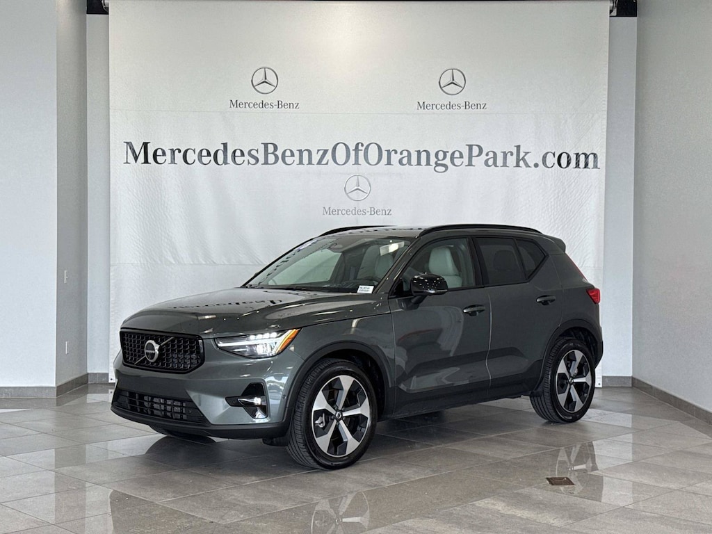 Used 2026 Volvo XC40 B5 Plus SUV