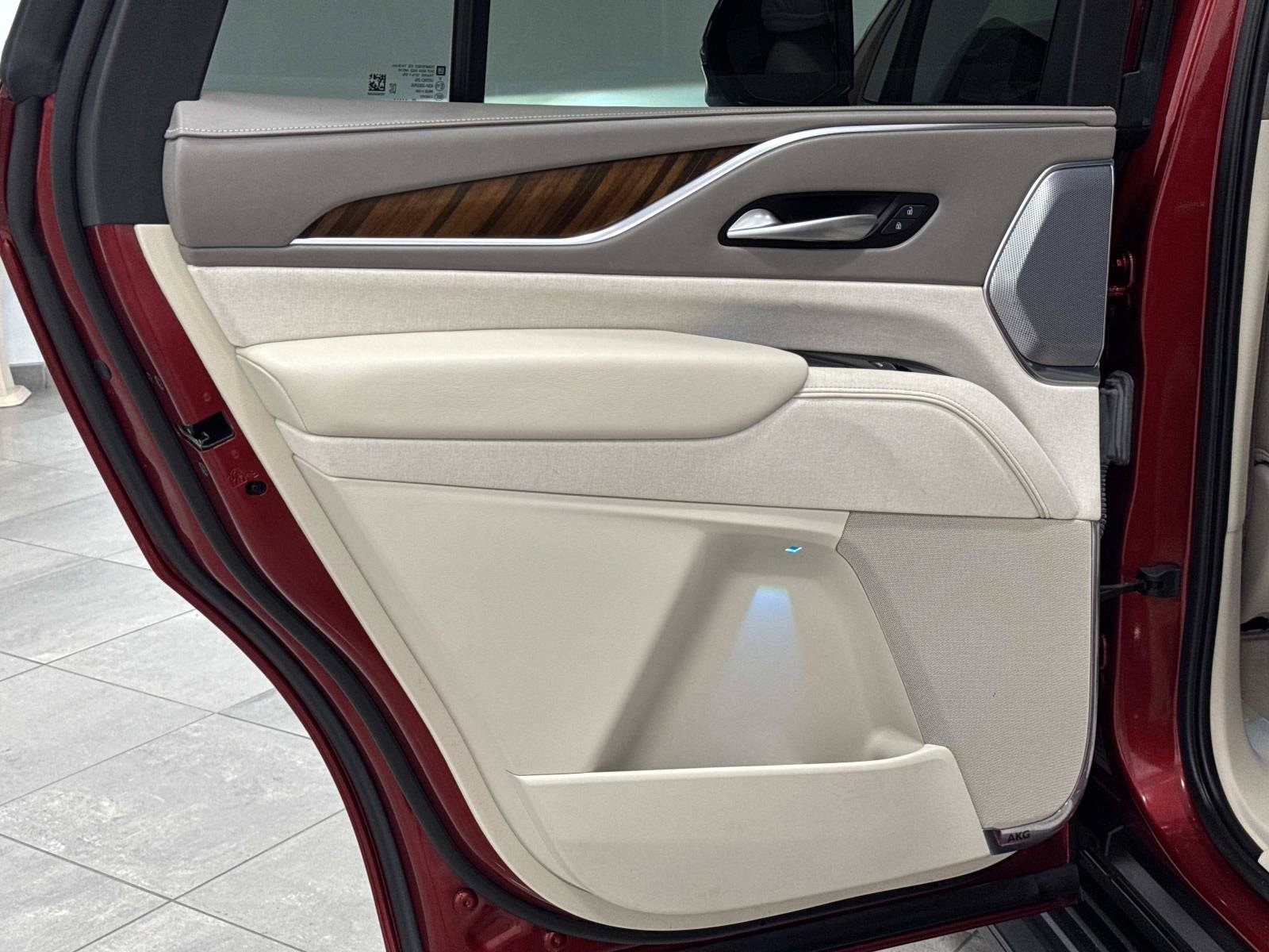 2024 Cadillac Escalade Sport Platinum - Photo 4