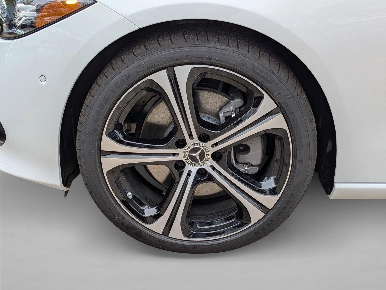 2026 Mercedes-Benz C-Class Sedan C 300 - Photo 14