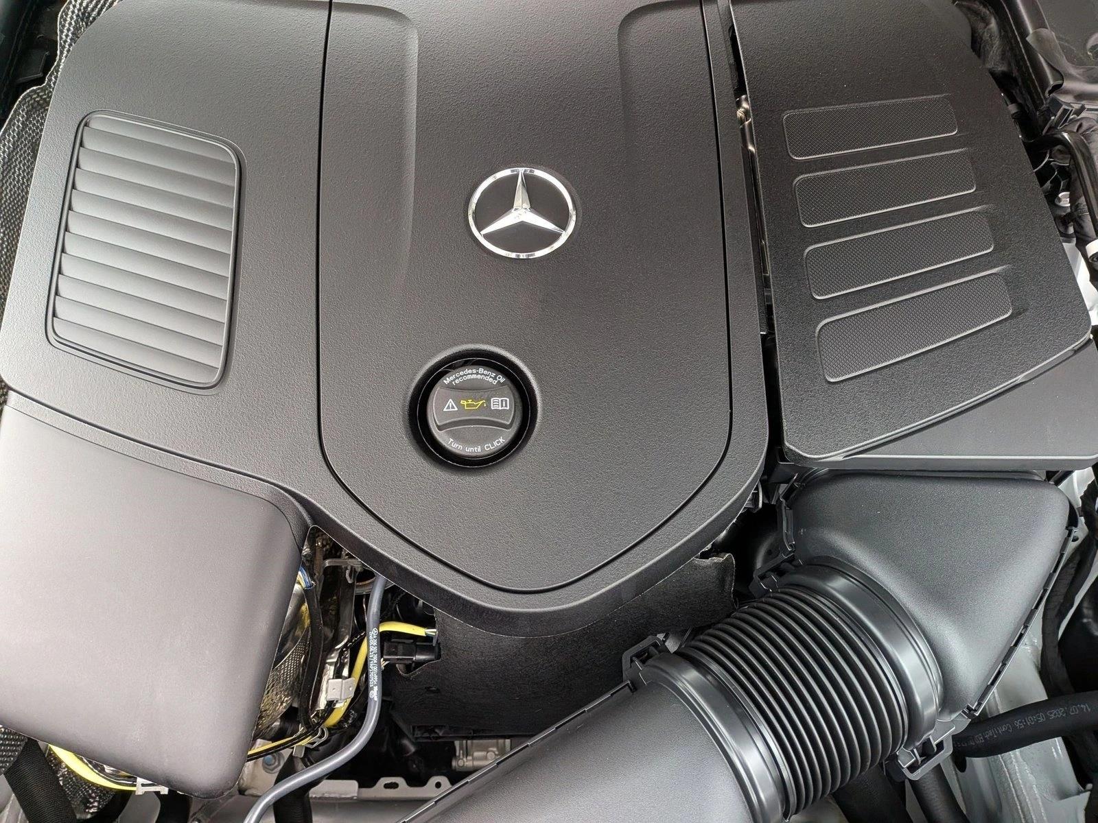 2026 Mercedes-Benz C-Class Sedan C 300 - Photo 16