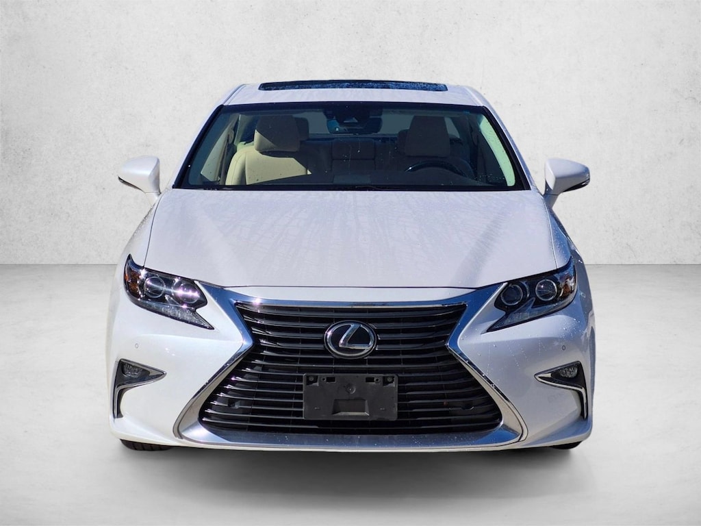 Used 2018 Lexus ES Sedan