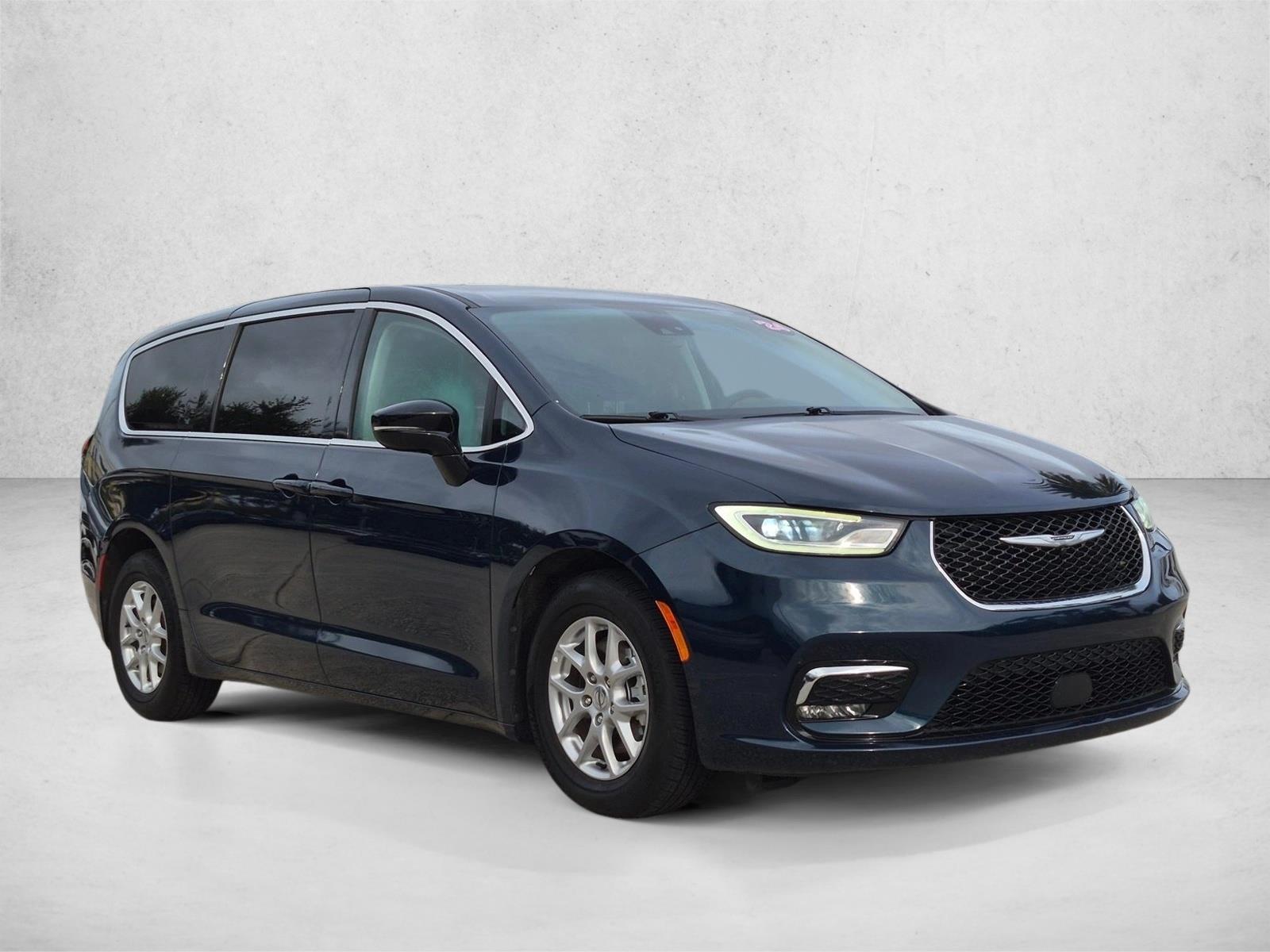 Used 2024 Chrysler Pacifica Touring L Van Passenger Van