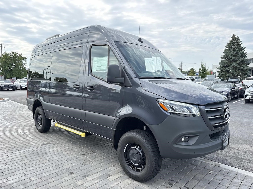 New 2026 Mercedes-Benz Sprinter Passenger Van Standard Roof 4-Cyl Diesel HO 2500 Standard Roof I4 Diesel HO 144 AWD