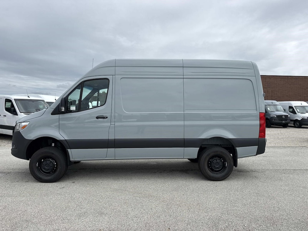 New 2026 Mercedes-Benz Sprinter Cargo Van Standard Roof 4-Cyl Diesel HO 2500 Standard Roof I4 Diesel HO 144 AWD