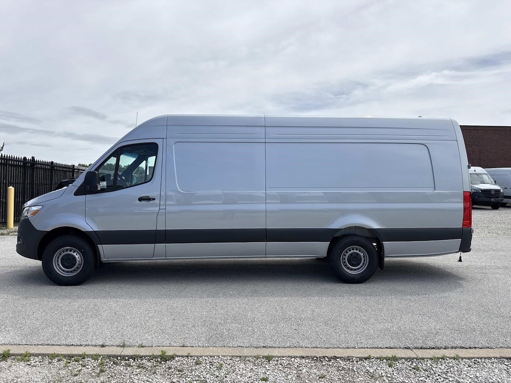 New 2026 Mercedes-Benz Sprinter Cargo Van High Roof 4-Cyl Diesel 2500 High Roof I4 Diesel 170 Extended RWD