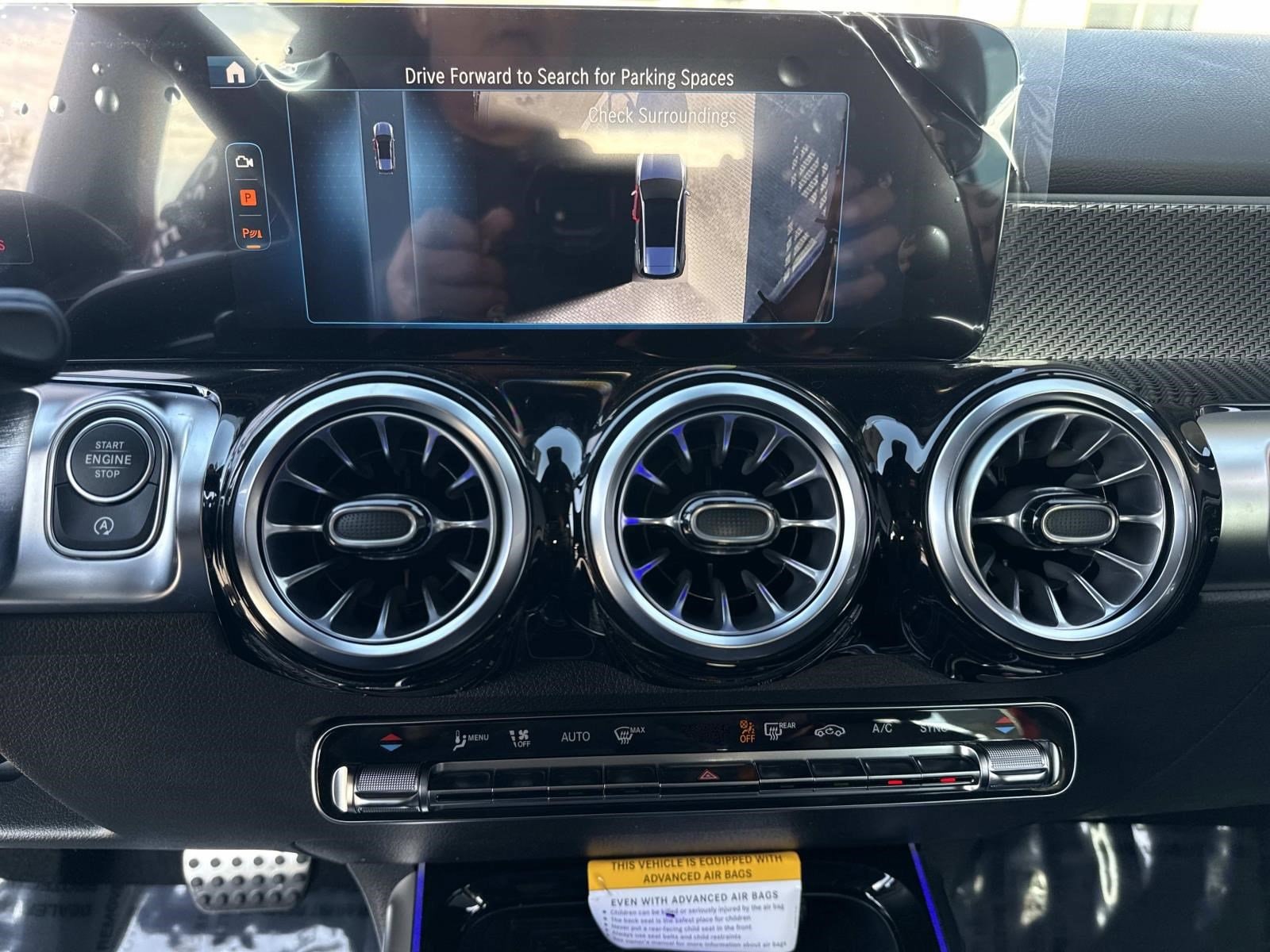 2026 Mercedes-Benz GLB AMG GLB 35 - Photo 34