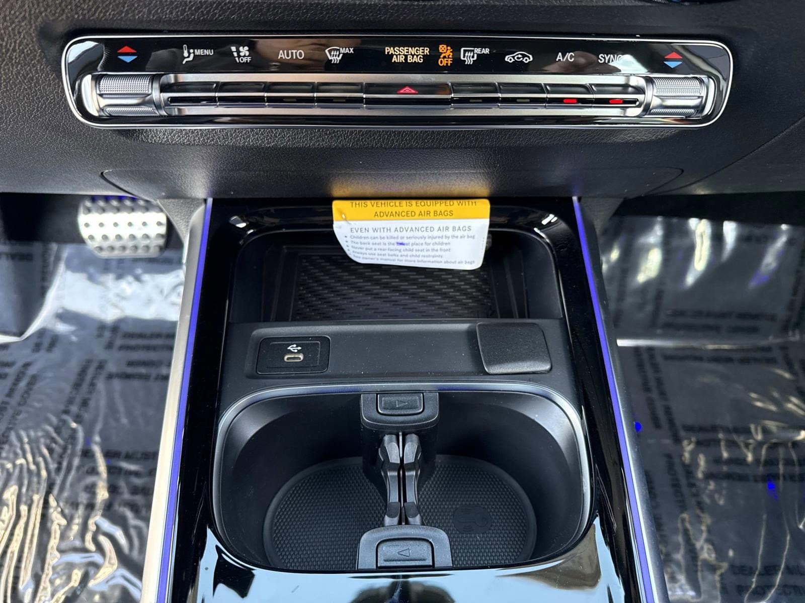 2026 Mercedes-Benz GLB AMG GLB 35 - Photo 35