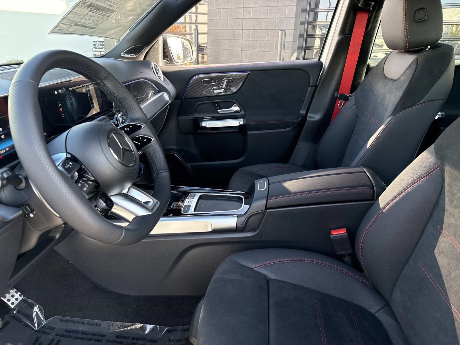 2026 Mercedes-Benz GLB AMG GLB 35 - Photo 30