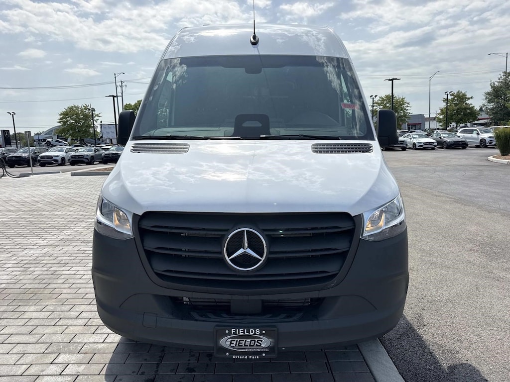 New 2026 Mercedes-Benz Sprinter Cargo Van Standard Roof 4-Cyl Diesel 2500 Standard Roof I4 Diesel 144 RWD