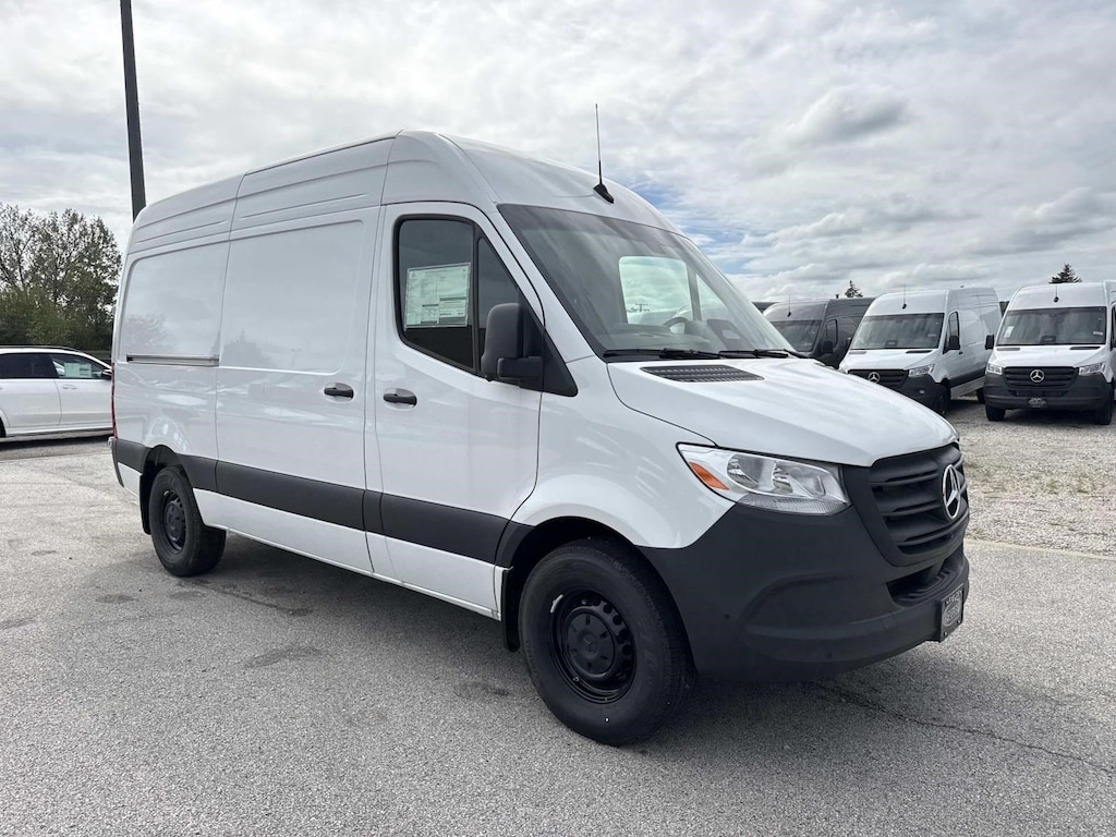 New 2026 Mercedes-Benz Sprinter Cargo Van Standard Roof 4-Cyl Diesel 2500 Standard Roof I4 Diesel 144 RWD