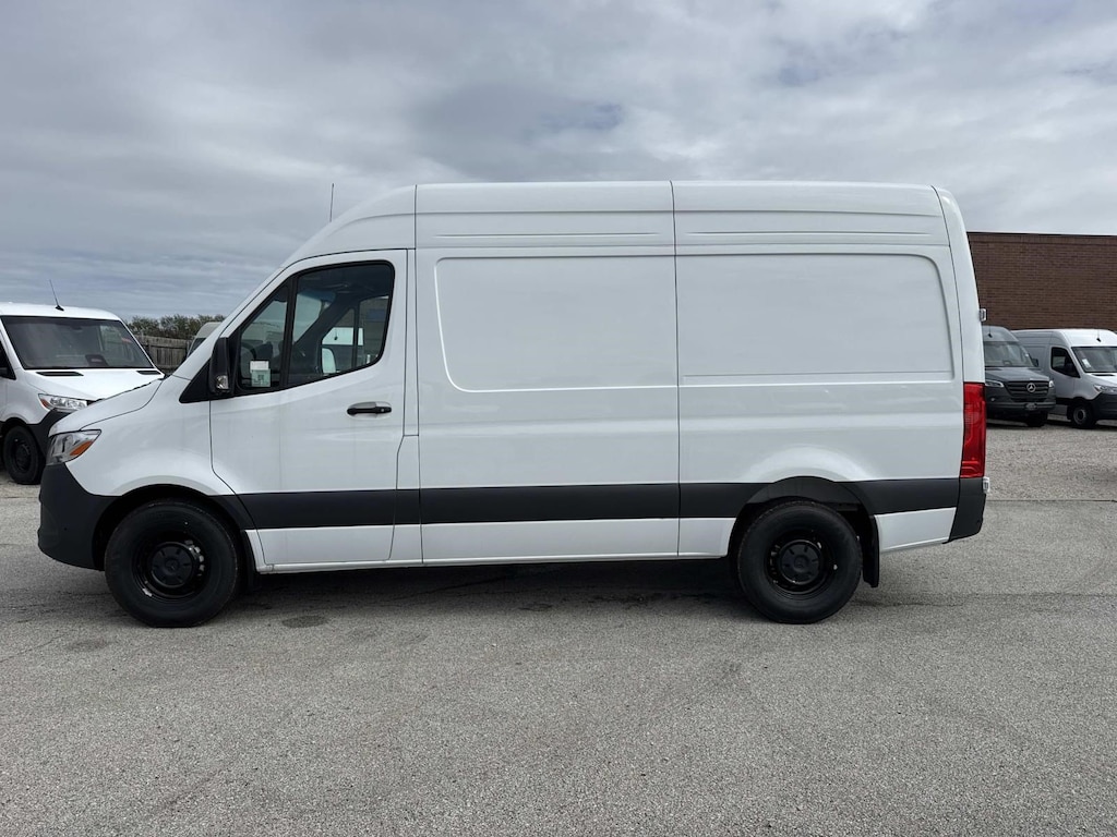 New 2026 Mercedes-Benz Sprinter Cargo Van Standard Roof 4-Cyl Diesel 2500 Standard Roof I4 Diesel 144 RWD