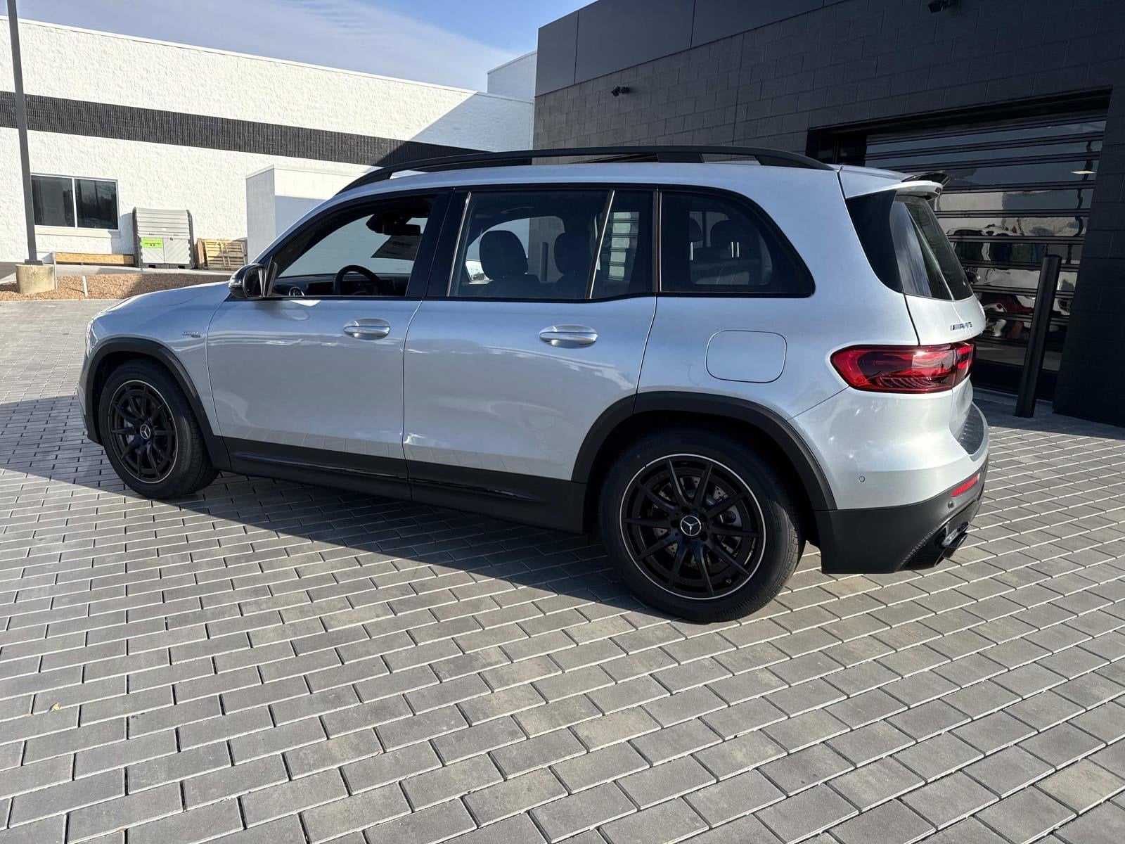 2026 Mercedes-Benz GLB AMG GLB 35 - Photo 8