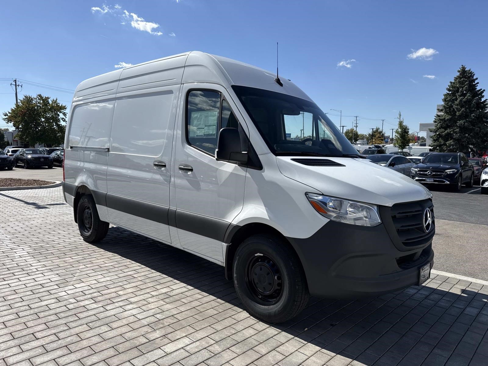 New 2025 Mercedes-Benz Sprinter Cargo Van Standard Roof 4-Cyl Diesel 2500 Standard Roof I4 Diesel 144 RWD