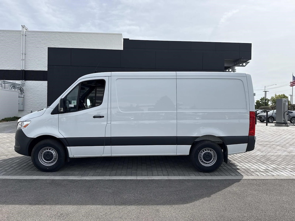 New 2026 Mercedes-Benz Sprinter Cargo Van Standard Roof 4-Cyl Diesel 2500 Standard Roof I4 Diesel 144 RWD