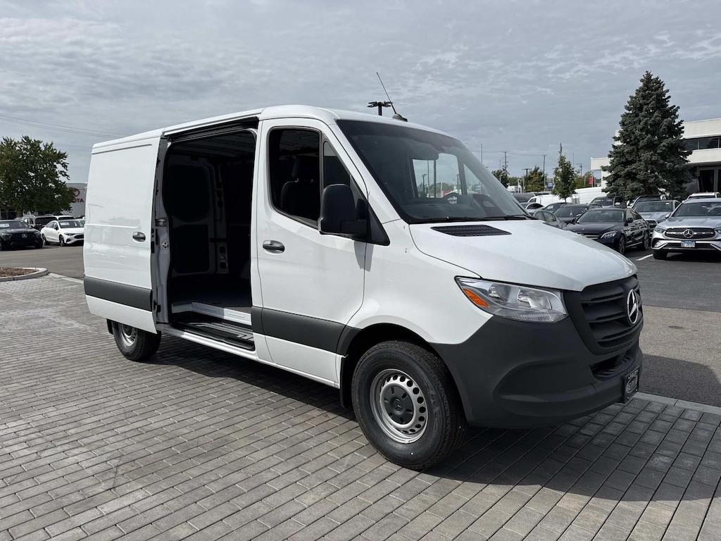 New 2026 Mercedes-Benz Sprinter Cargo Van Standard Roof 4-Cyl Diesel 2500 Standard Roof I4 Diesel 144 RWD