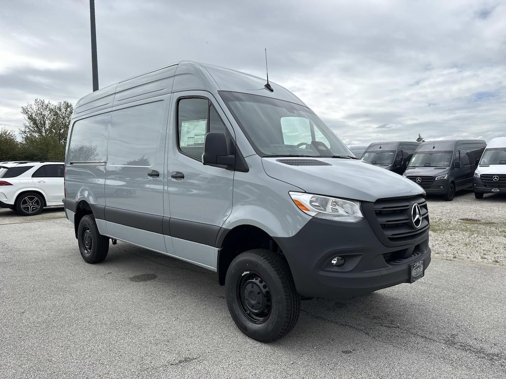New 2026 Mercedes-Benz Sprinter Cargo Van Standard Roof 4-Cyl Diesel HO 2500 Standard Roof I4 Diesel HO 144 AWD