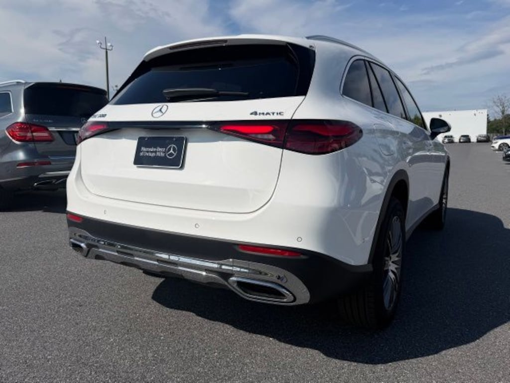 New 2027 Mercedes-Benz GLC 300 4MATIC SUV