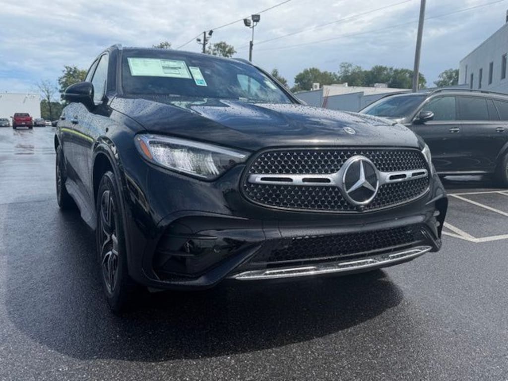 New 2027 Mercedes-Benz GLC 300 4MATIC SUV