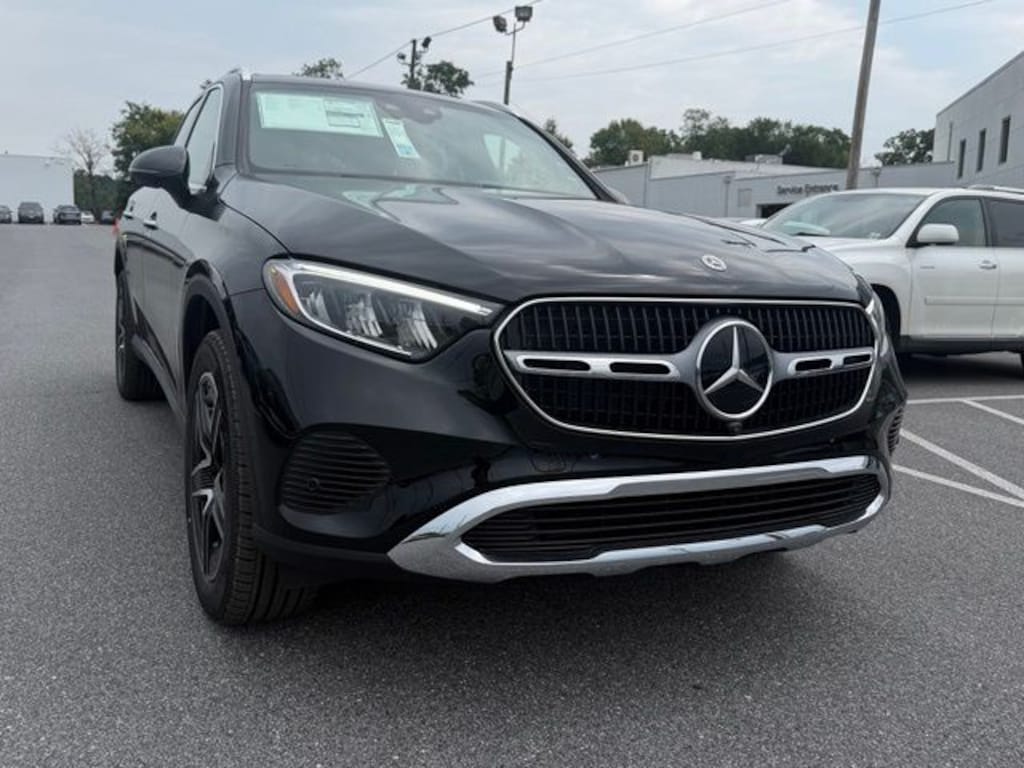 New 2027 Mercedes-Benz GLC 300 4MATIC SUV
