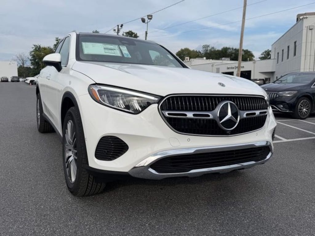 New 2027 Mercedes-Benz GLC 300 4MATIC SUV
