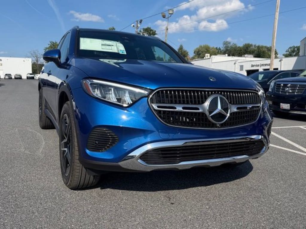 New 2027 Mercedes-Benz GLC 300 4MATIC SUV