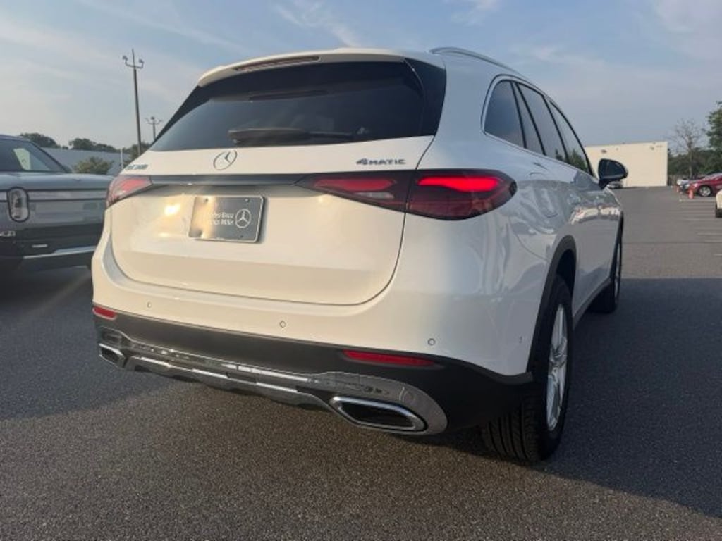 New 2027 Mercedes-Benz GLC 300 4MATIC SUV