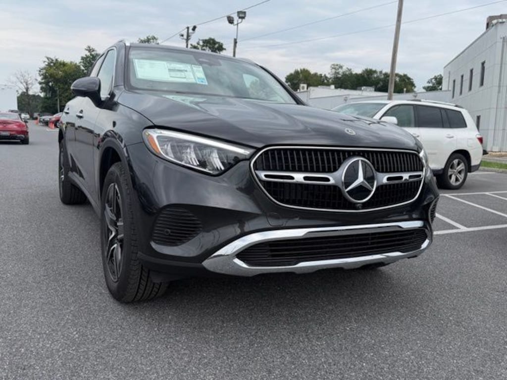 New 2027 Mercedes-Benz GLC 300 4MATIC SUV