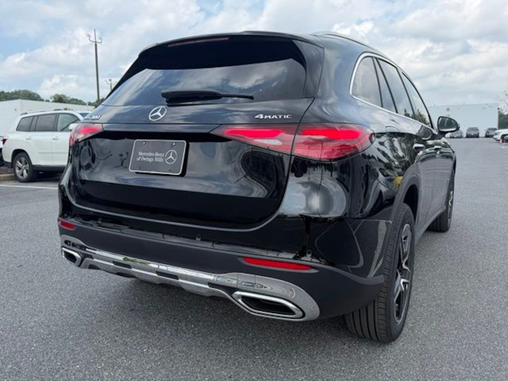 New 2027 Mercedes-Benz GLC 300 4MATIC SUV