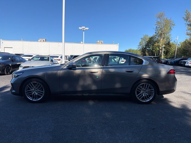 Used 2024 BMW 530i 530i xDrive AWD Sedan