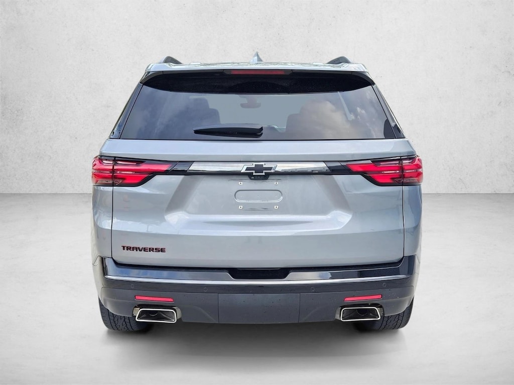 Used 2023 Chevrolet Traverse Premier SUV