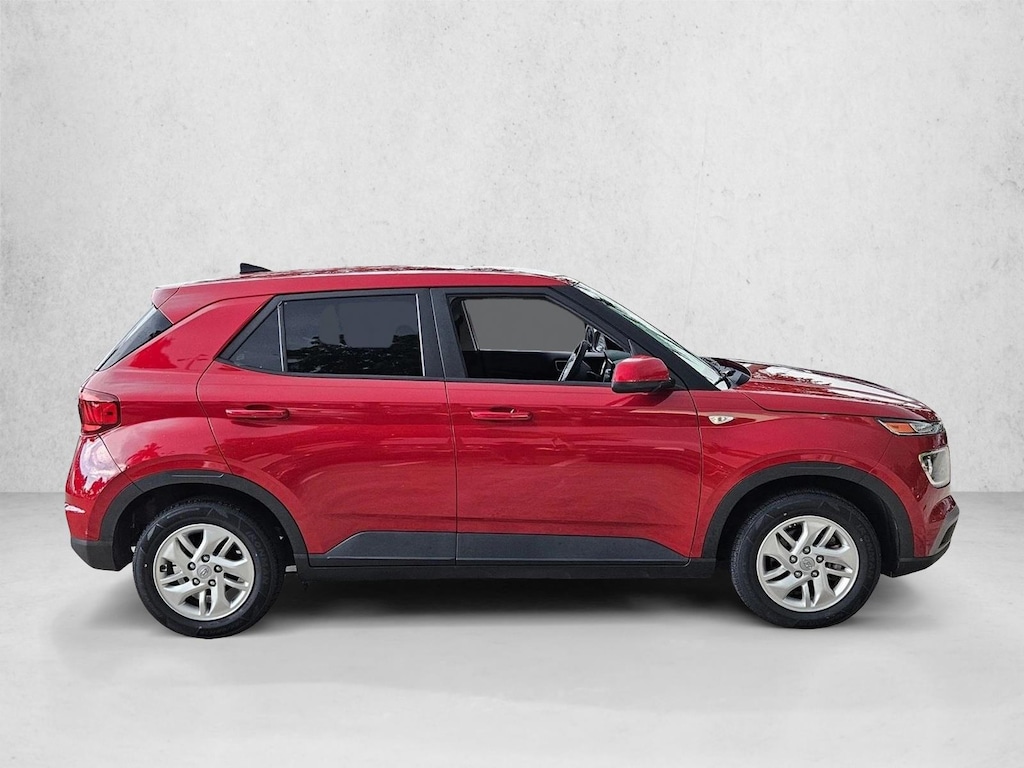 Used 2021 Hyundai Venue SE SUV