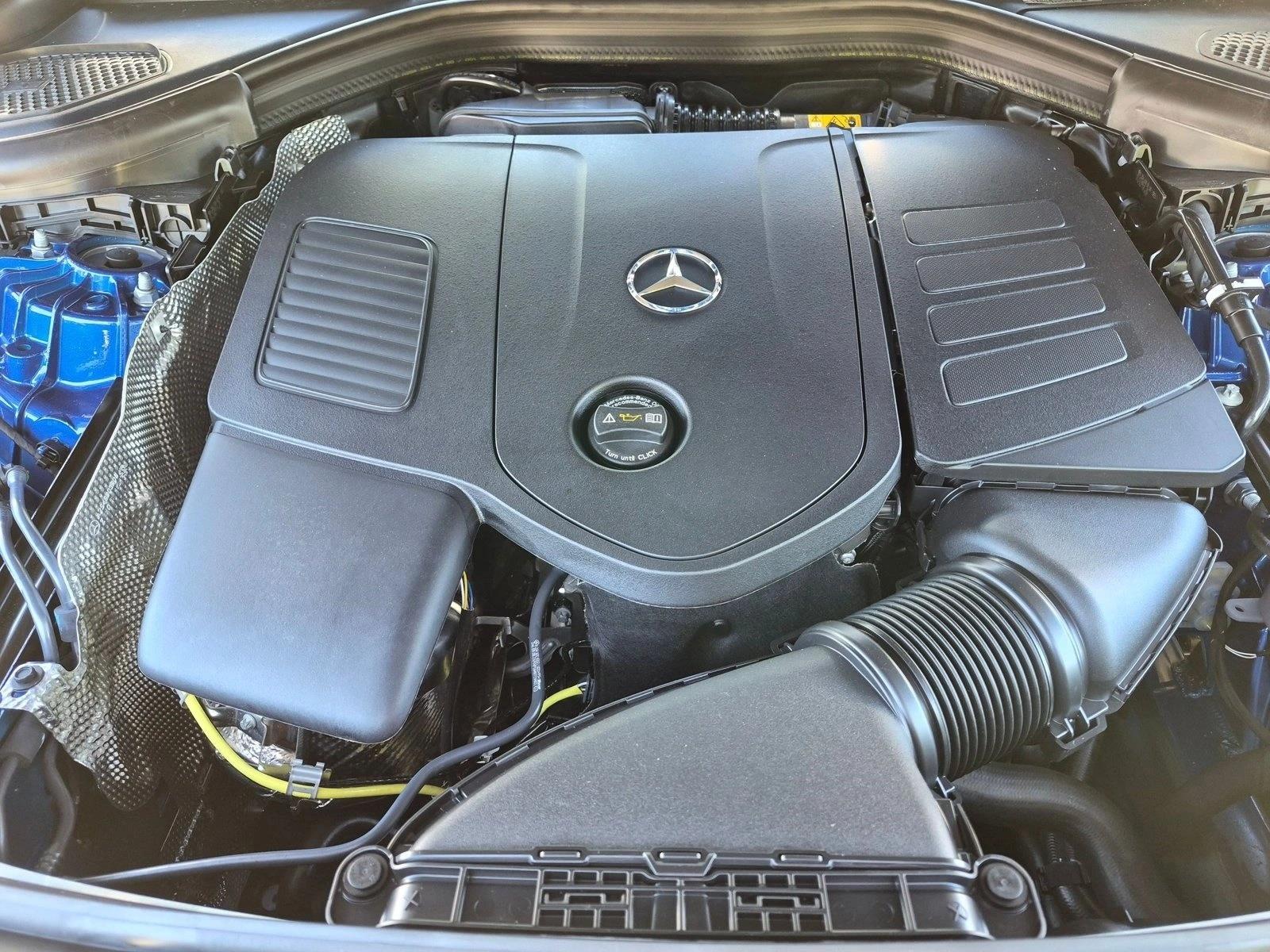 2026 GLC 300 4MATIC, photo 15 of 16
