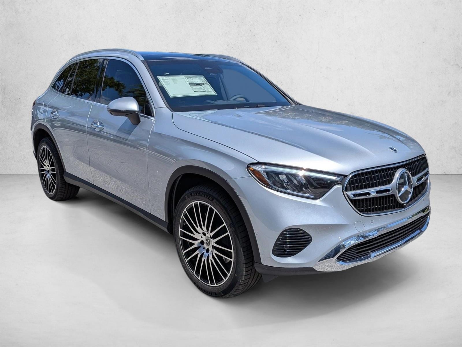2026 GLC 300, photo 6 of 17