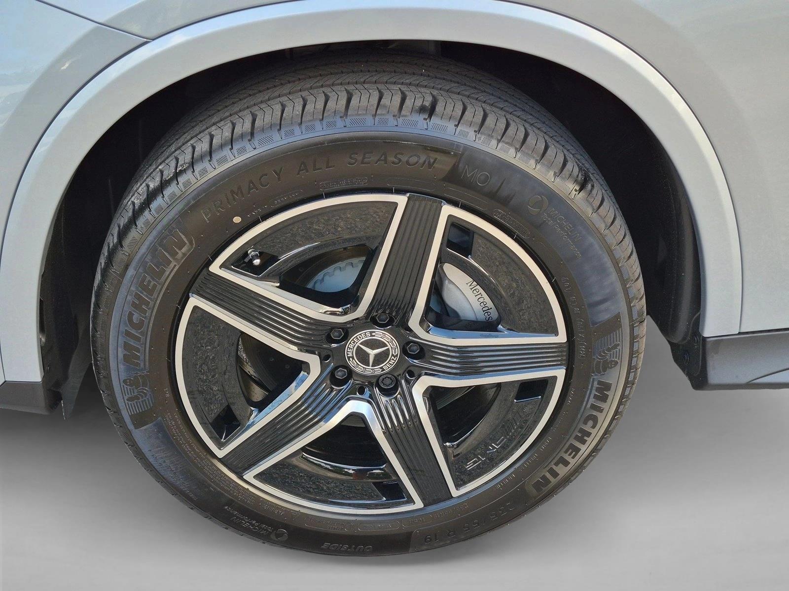 2026 GLC 300 4MATIC, photo 9 of 16