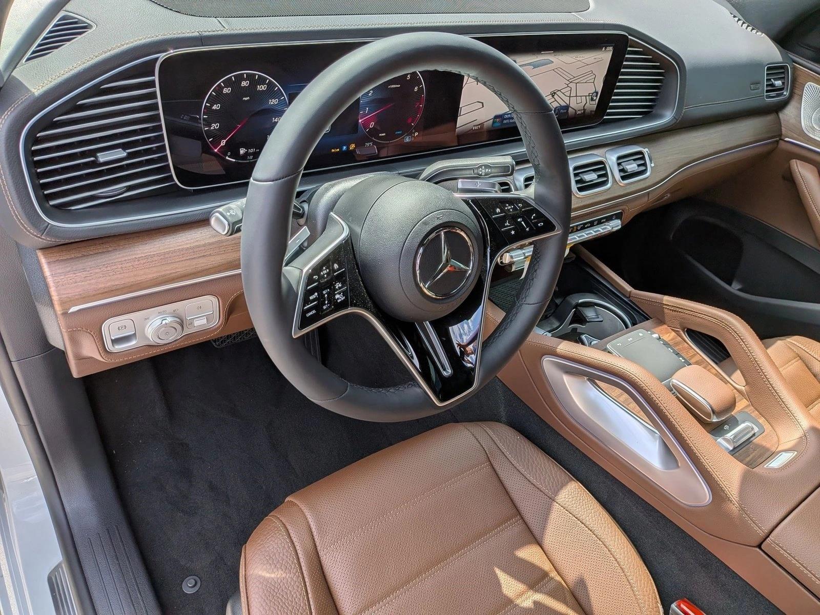 2026 GLE 580 4MATIC, photo 3 of 17