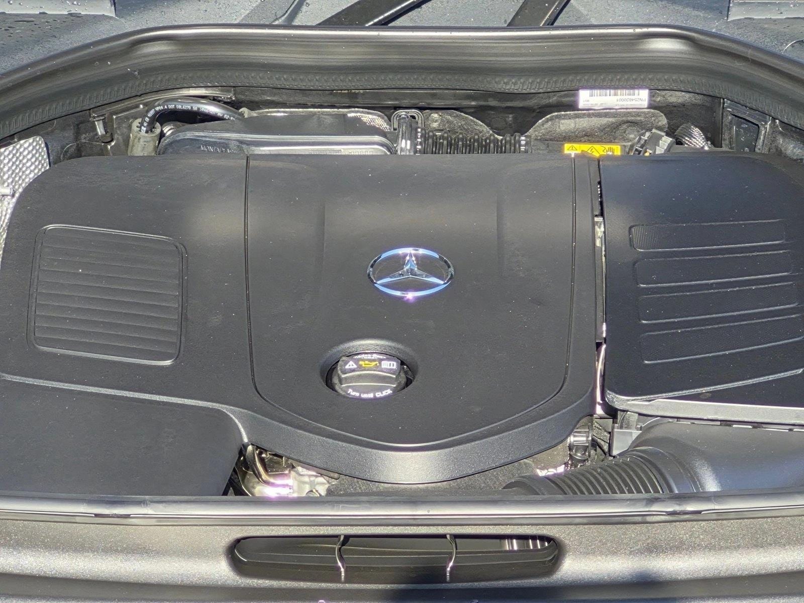 2027 GLC 300, photo 16 of 17