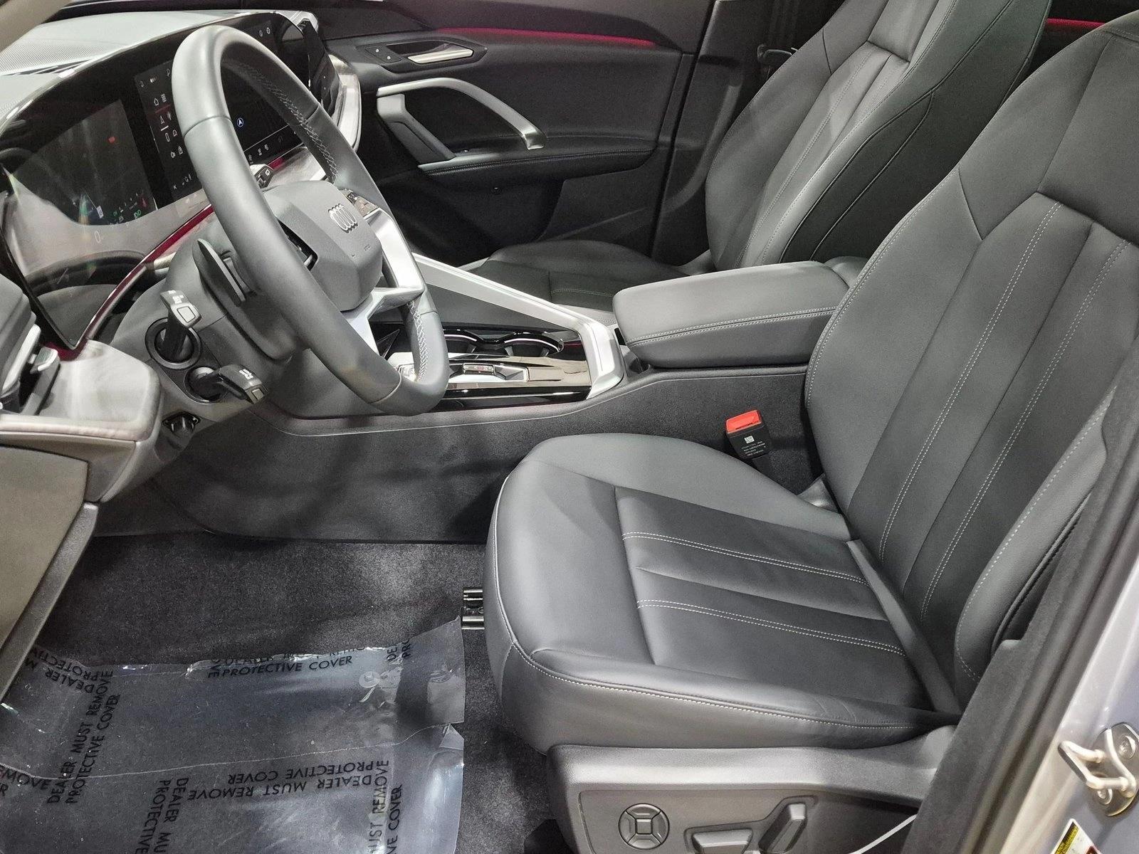 2025 Audi Q5 quattro Premium, photo 17 of 26