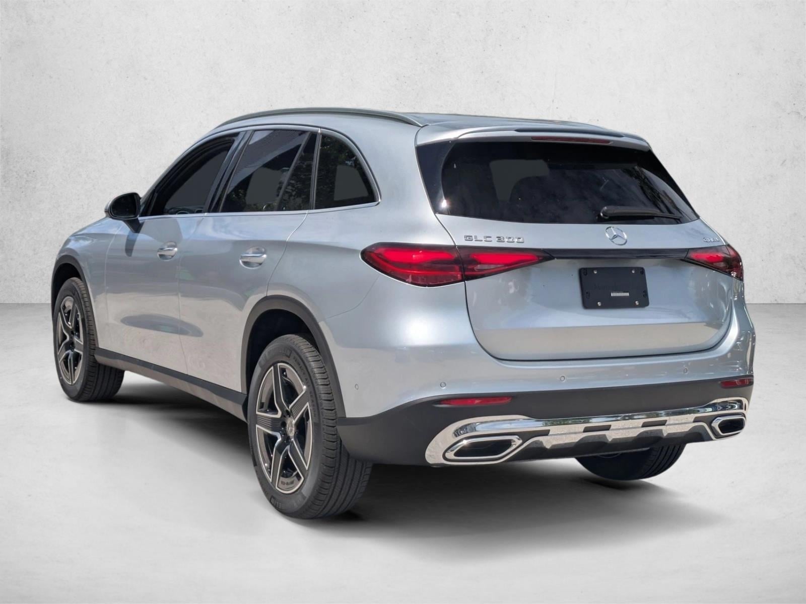 2026 GLC 300 4MATIC, photo 7 of 16
