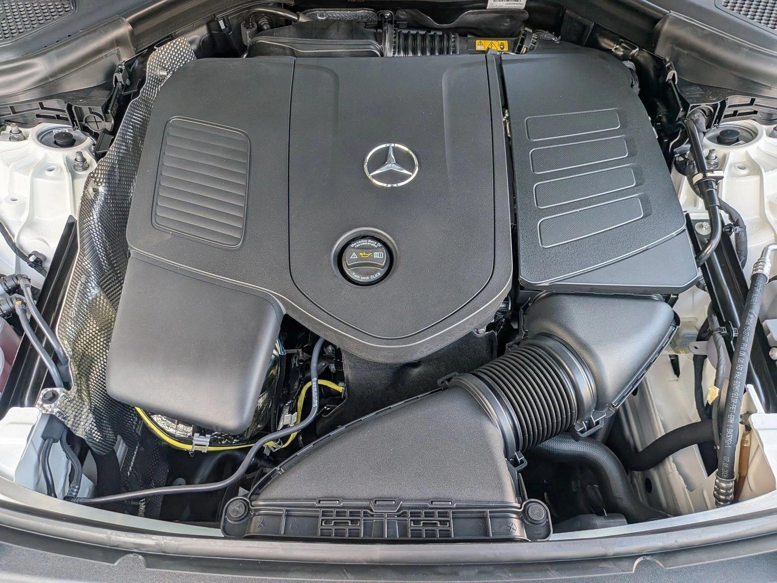 2026 GLC 300 4MATIC, photo 15 of 16