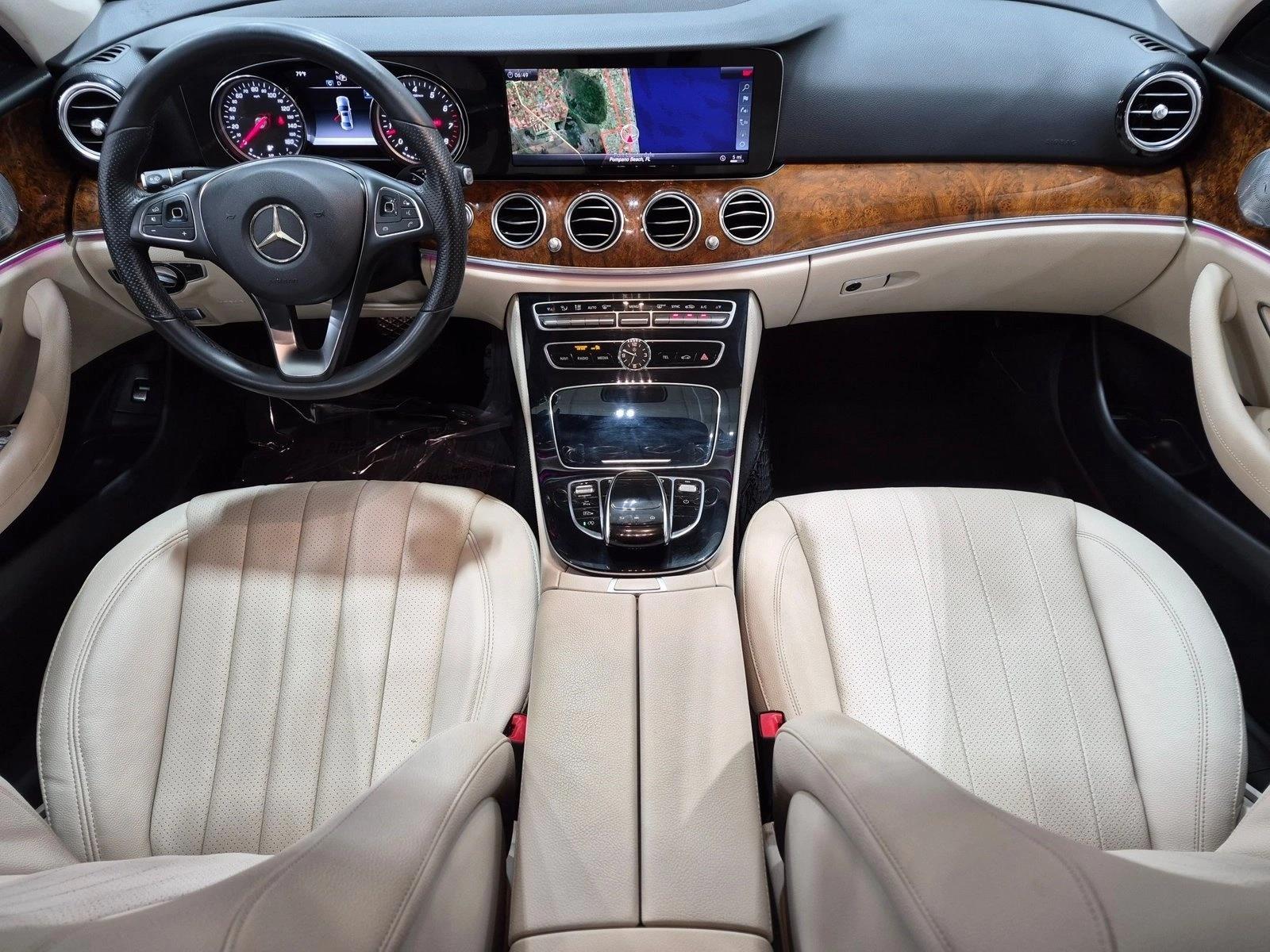 2018 E 300, photo 19 of 26